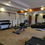 Razana Hotel