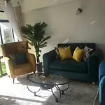 Lux Suites Dennis Pritt Business Apartments Kilimani