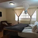 Lulu\'S Guest House