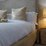 1 Bedroom Condo In Westlands With Pool And Gym