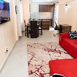 2Bed Room 5 Minute Walking Distance To Cbd