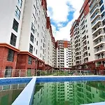 Apple Tree Apartment - 3Beds -3Bedroom - 4 Washroom