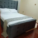 Evergreen\'S Suites