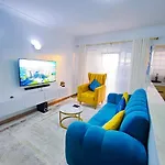Soothing Getaways One Bedroom Apartment