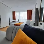 Boni