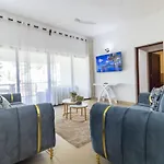 Modern Amenitiesurban Location Sophisticated Style