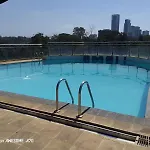 Eddy Suites, Emeli Hotel