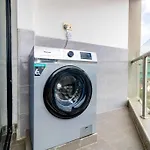 Urban Retreat 1 Bedroom Apt