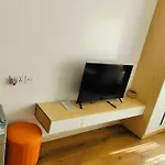 Laurel Hill Suites Palace
