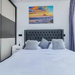Jamila Apartments