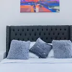 Jamila Apartments