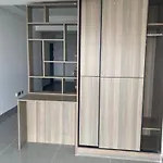 Valley Heights B807 Lavington
