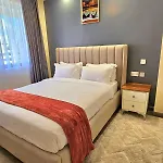 Modern Retreat Residencies With Amazing Breathtaking City Views,Heated Swimming Pool ,Gym ,Private Ample Parking Space Which Offers A Luxurious Living