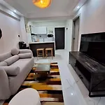 Lux One Bedroom With Study Room