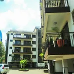 Stylish 3-Bed Ensuite Apt In Westlands
