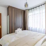 Modern 3Br In Tatu City With Pool