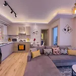 Stylish 1 Bedroom Apartment -Elite