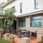 Karen Inn & Suites