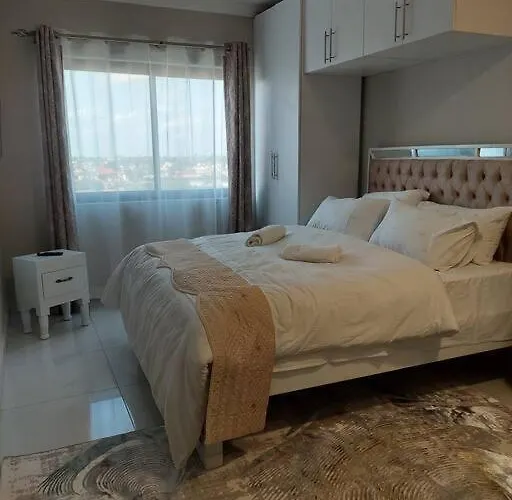 Luxore Comfy Studio Apartment Close To The Airport