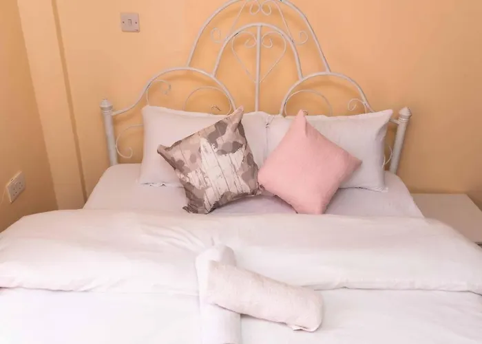 2Bed Room 5 Minute Walking Distance To Cbd