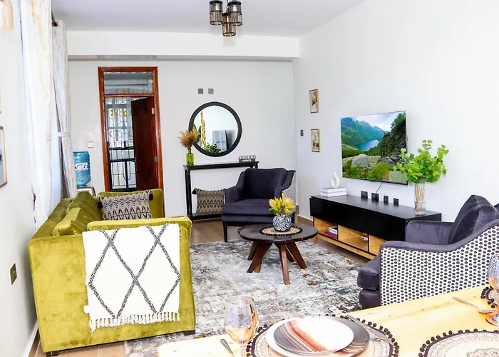 Cozy Luxury 2 Bedroom Apartment-Central Location