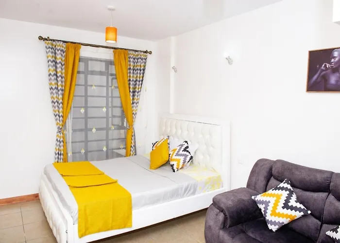 Ln Newly Furnished West Suite