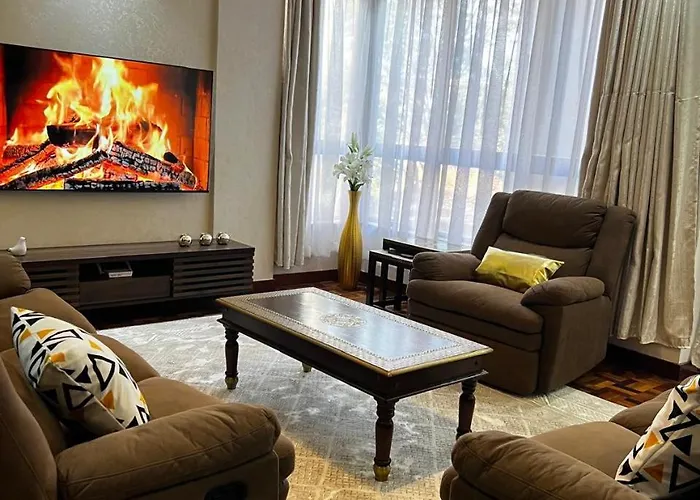 Charming Luxury Condo With Pool In Kileleshwa