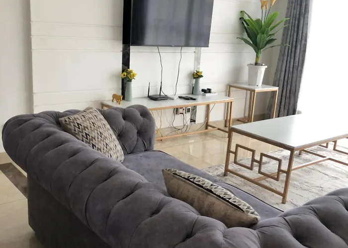 Serene Two Bedroom At Vesta Garden Apartments