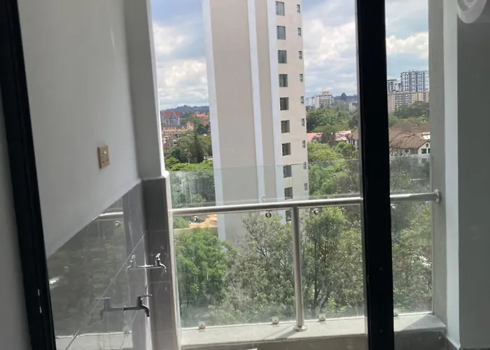 Valley Heights B807 Lavington