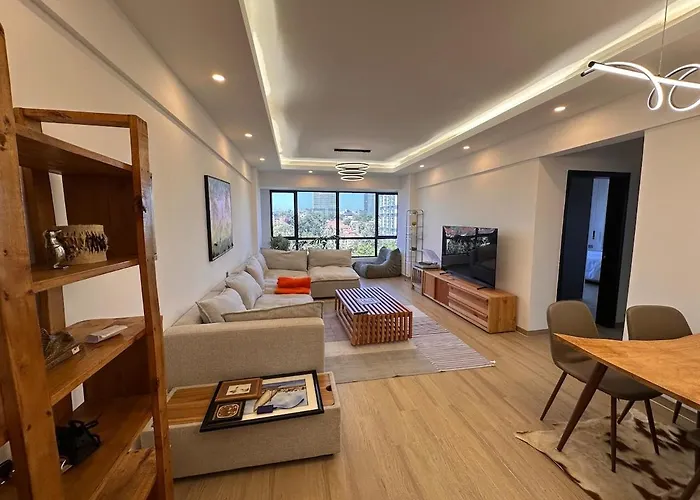 Luxury Two Br Westlands,Roofpool & Gym