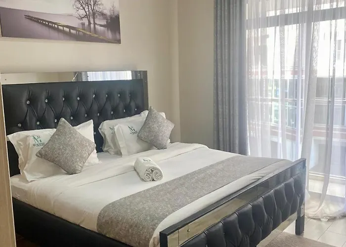 Luxurious One Bedroom Apartment, Kilimani-Nairobi Kenya By Sana Sana Holiday Apartments