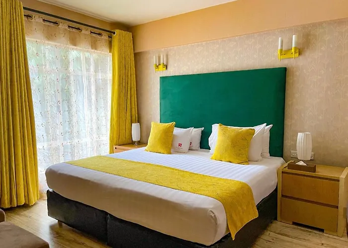 West Wood Hotel