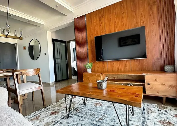 Serenity Stays, Modern 2-Bedroom Near Yaya Centre