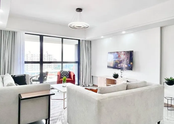 Metro Living Retreat Three Bedroom Apartment With Swimming Pool, Fully Equipped Gym, Ample Parking Space, And Proximity To Major Shopping Malls
