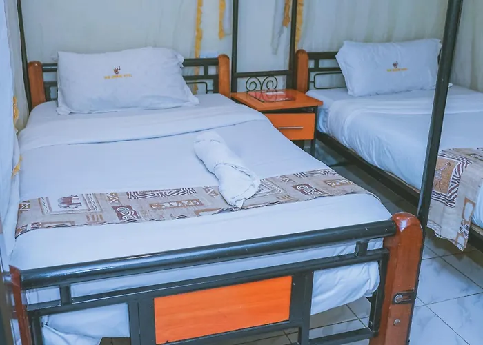 Lazarus Kaka Hotel Urbane