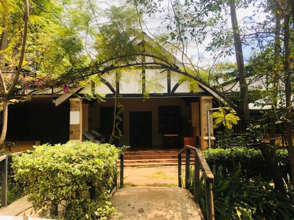 Acampamento Idyllic Mistley House And Gardens Off Kamiti Road. Nairobi
