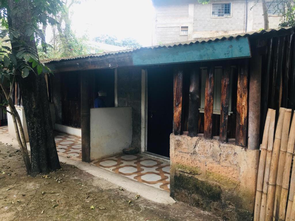 Idyllic Mistley House And Gardens Off Kamiti Road. Acampamento Nairobi