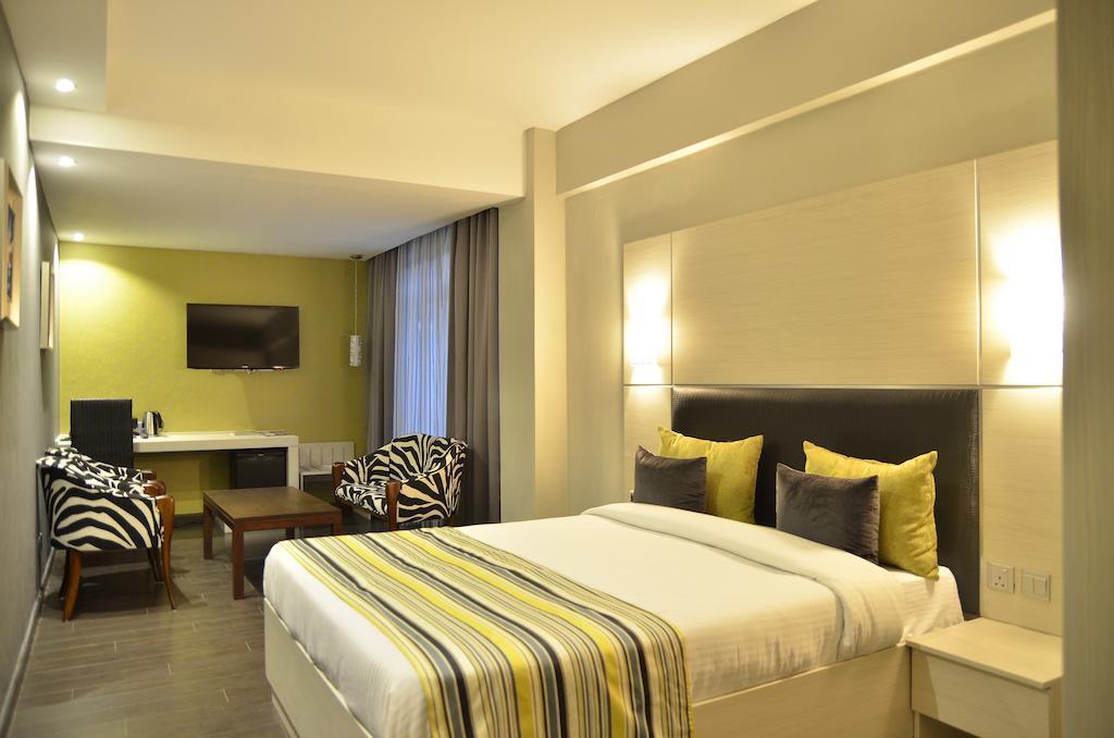 Cloud & 4* Nairobi