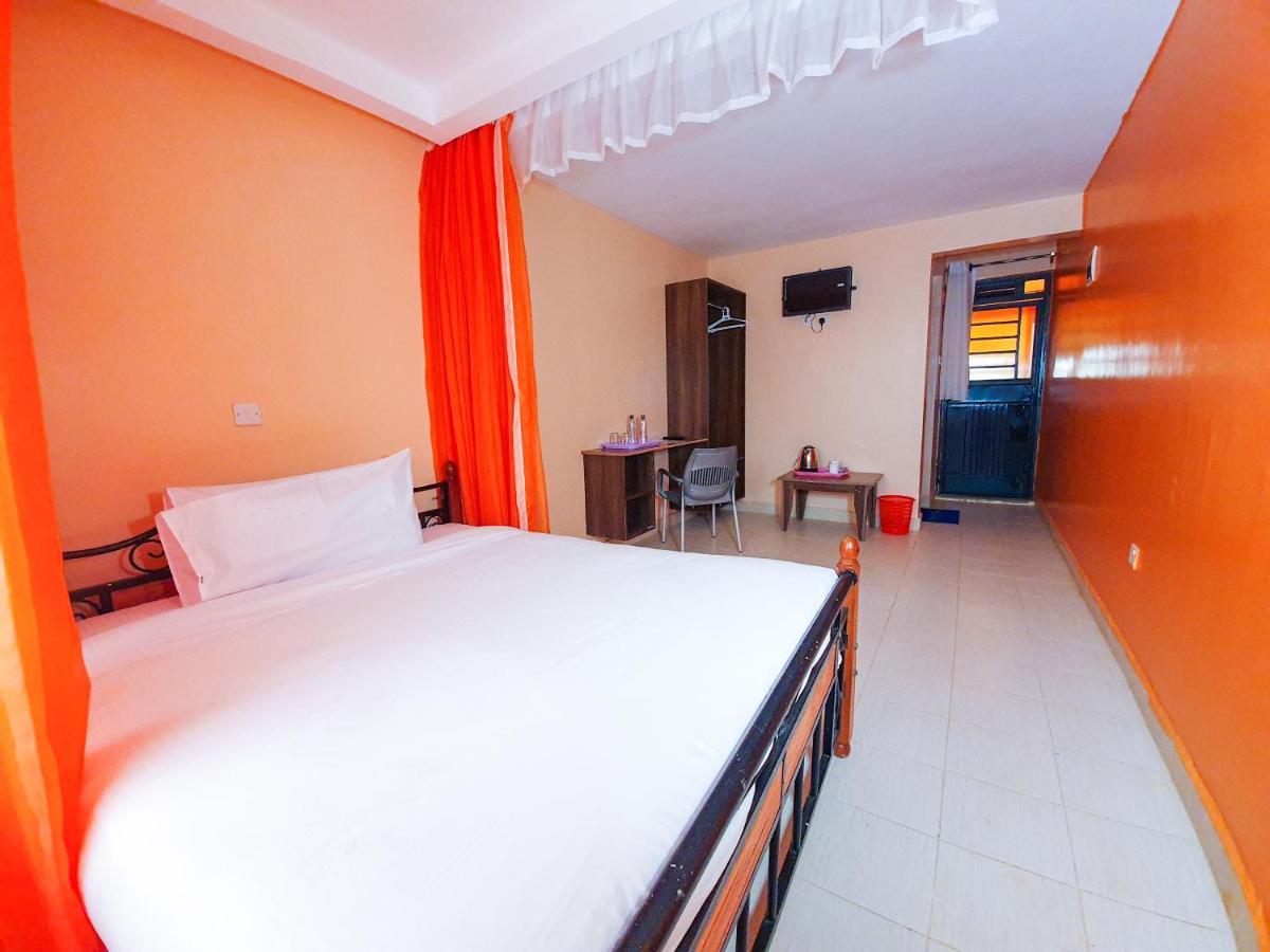 277 Luxury Kenya Bed & Breakfast *