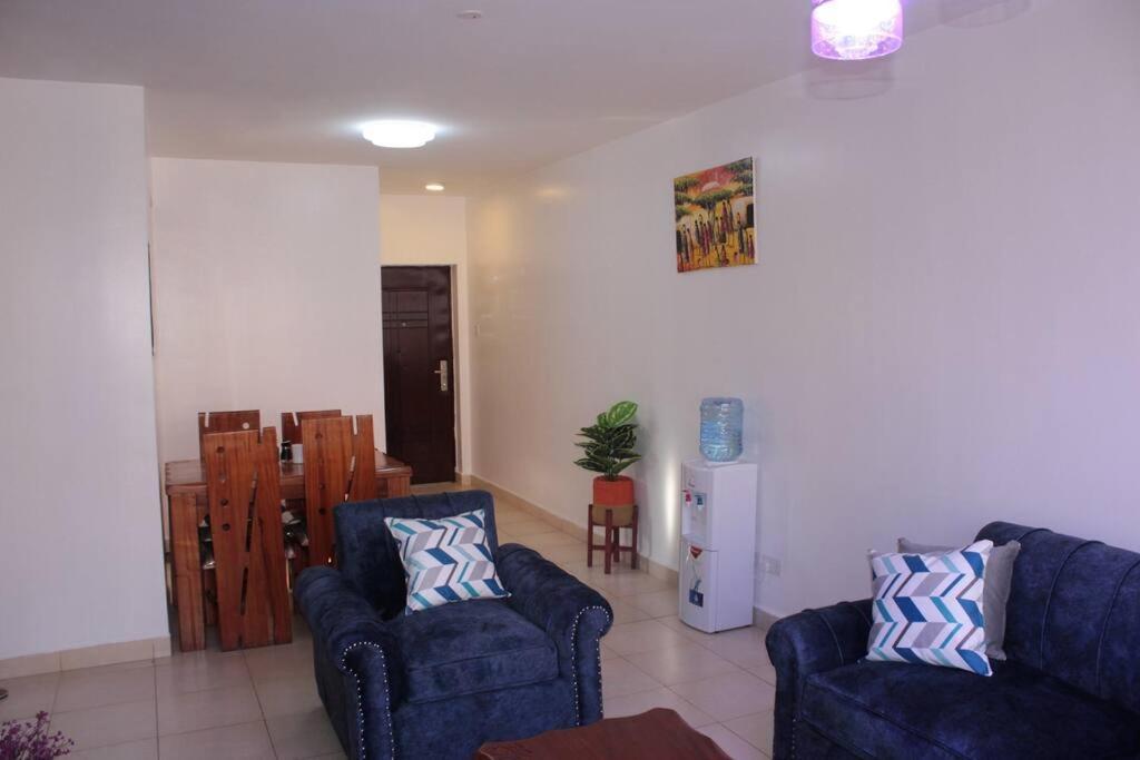 Royal Blue 3 Bedroom *
