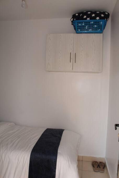 Royal Blue 3 Bedroom