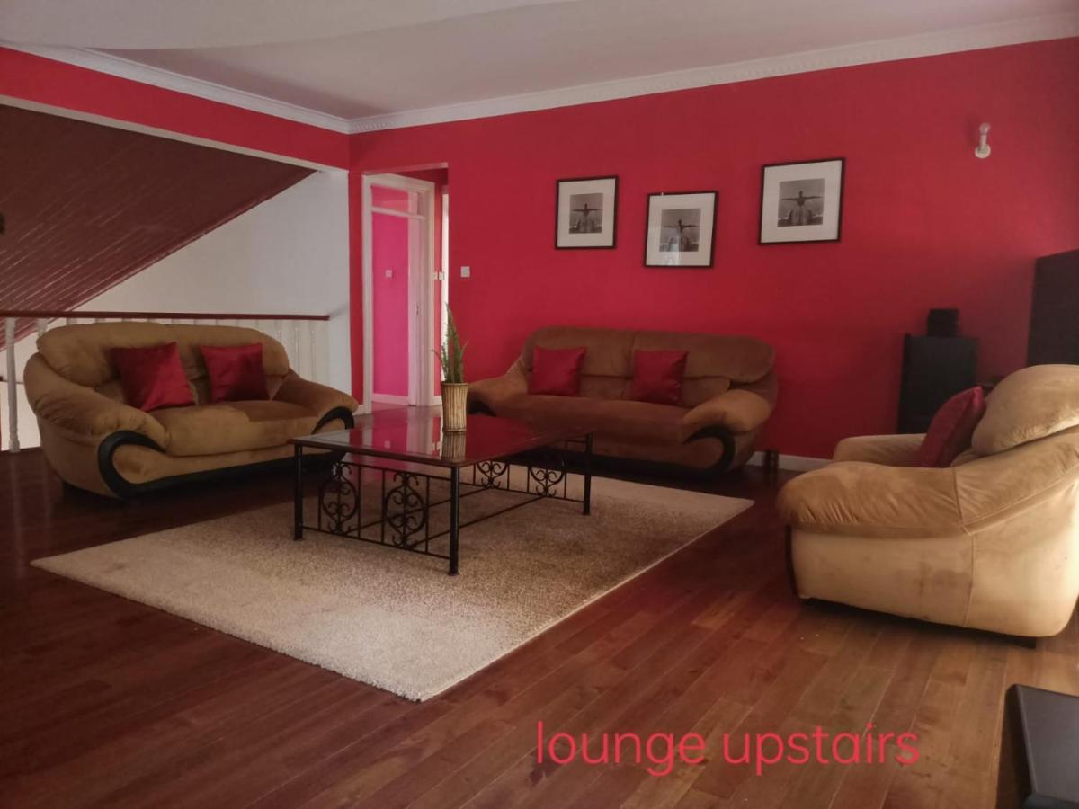 Holiday home Stay.plus Karen Party House