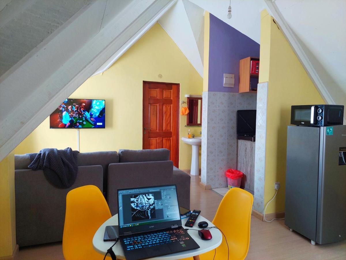 Kent's Penthouse In Karen * Nairobi