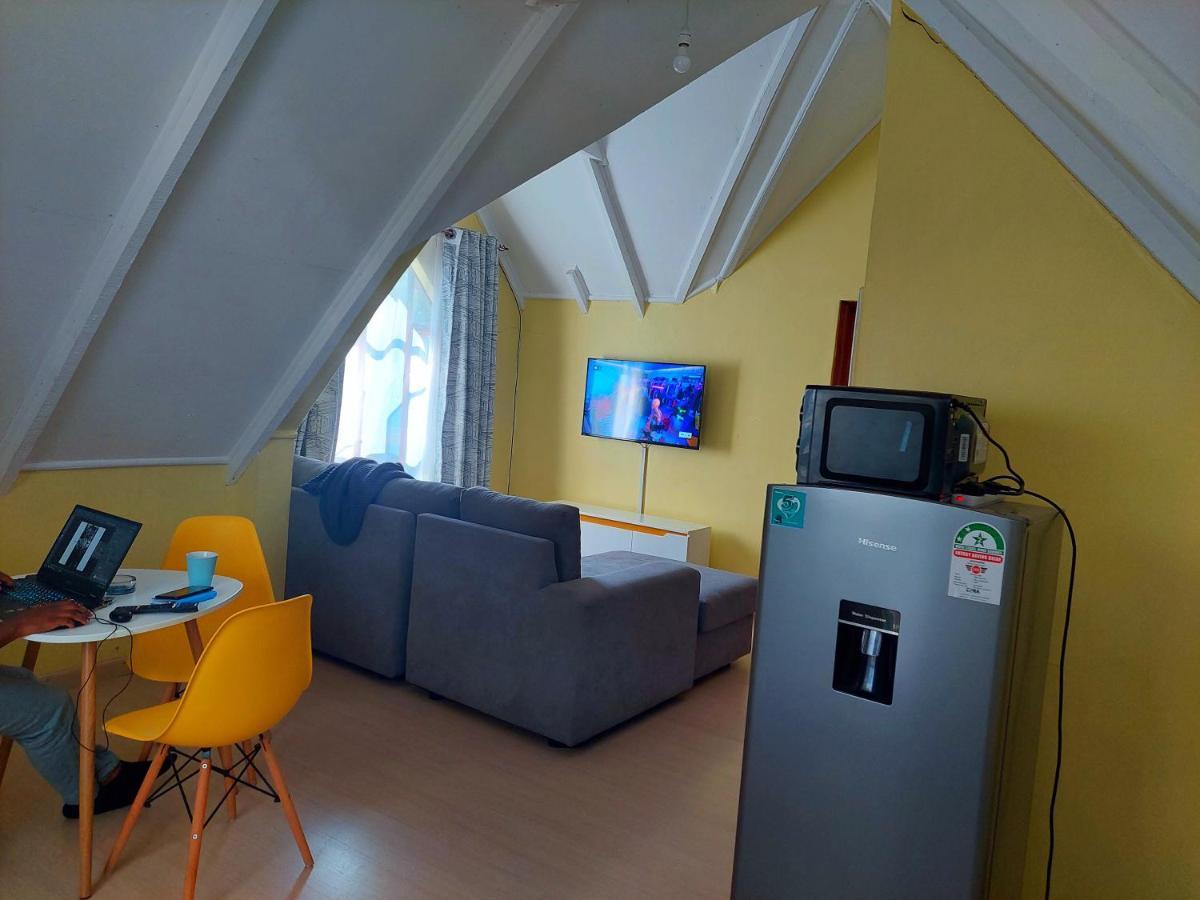 Kent's Penthouse In Karen * Nairobi