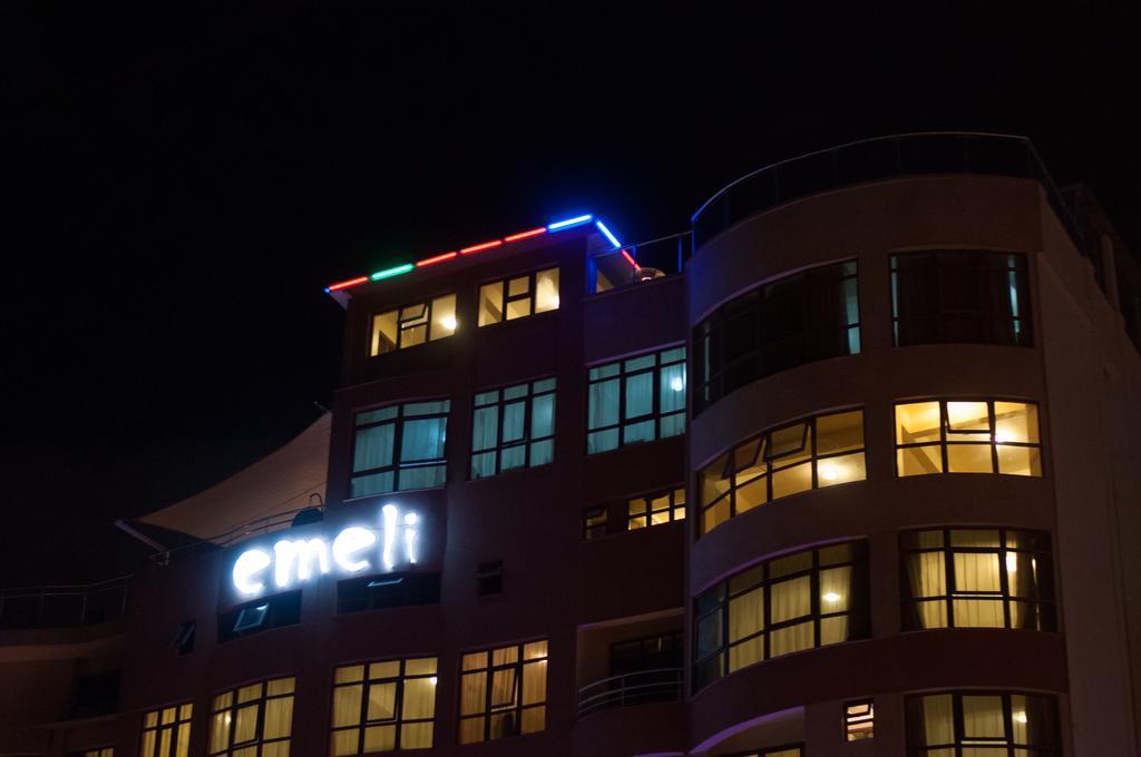 Hotel Emeli 3*