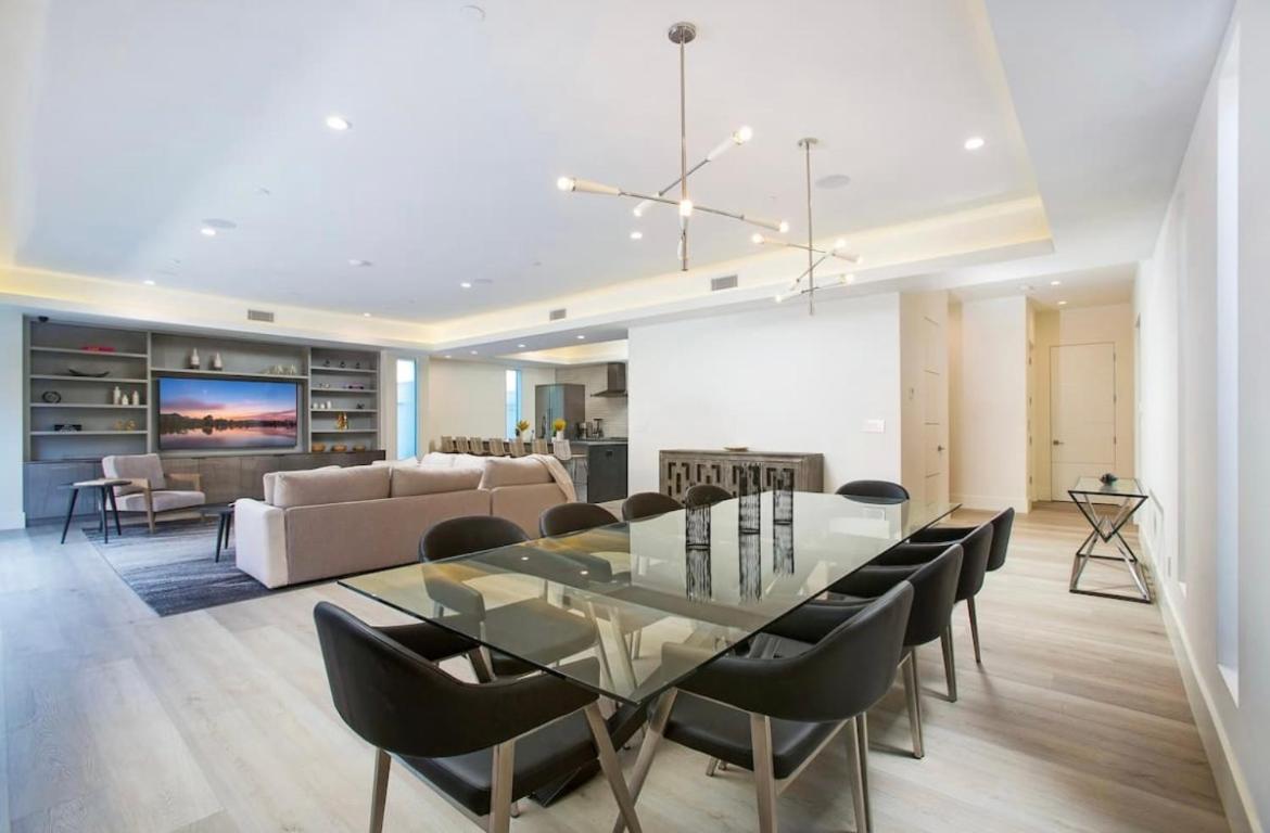 Helvetica Nue Apartment