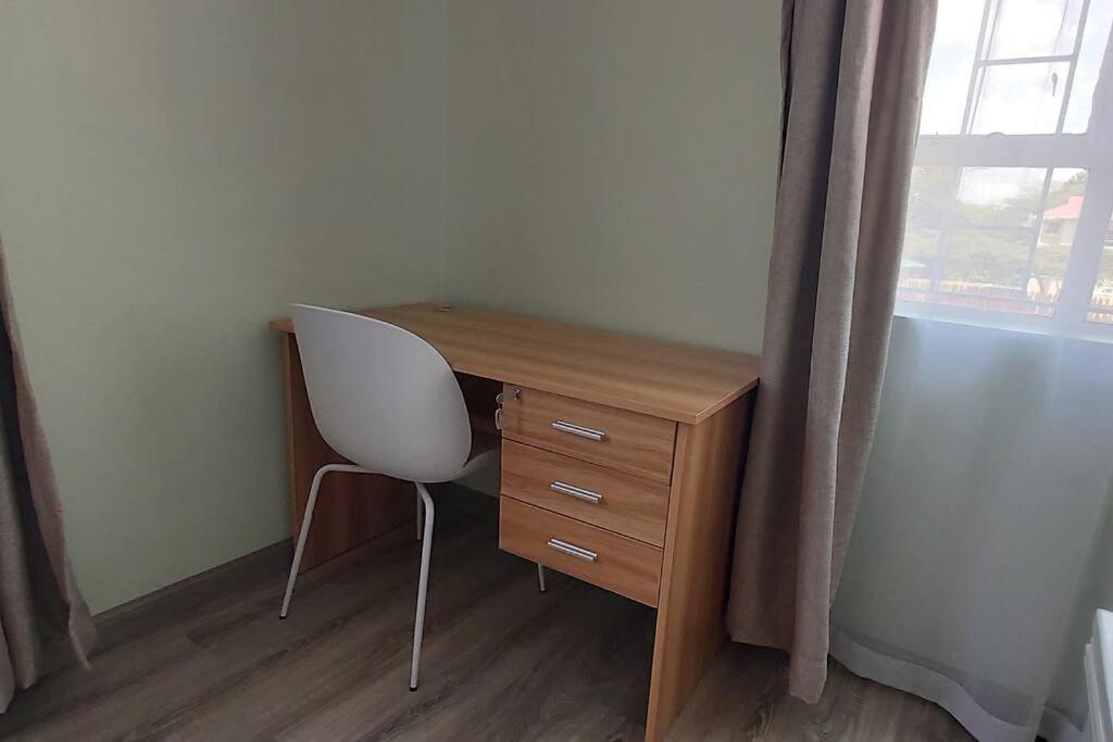 Apartment Modern &homely Guest W/free Parking In Karen