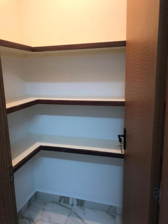 Apartment Almas Towers *
