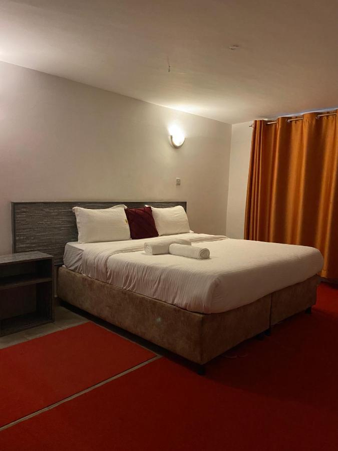 Levels Hotel *