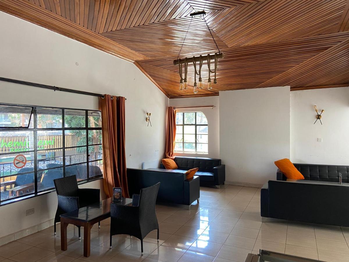 Levels Hotel *